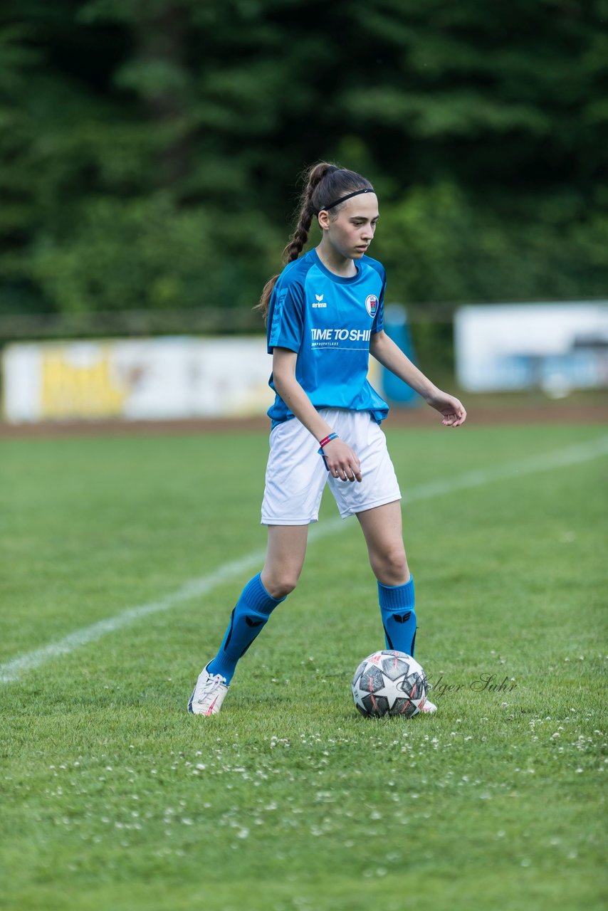 Bild 211 - Loewinnen-Cup